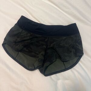 Lululemon Speed-Up Low-Rise Short 2.5"
